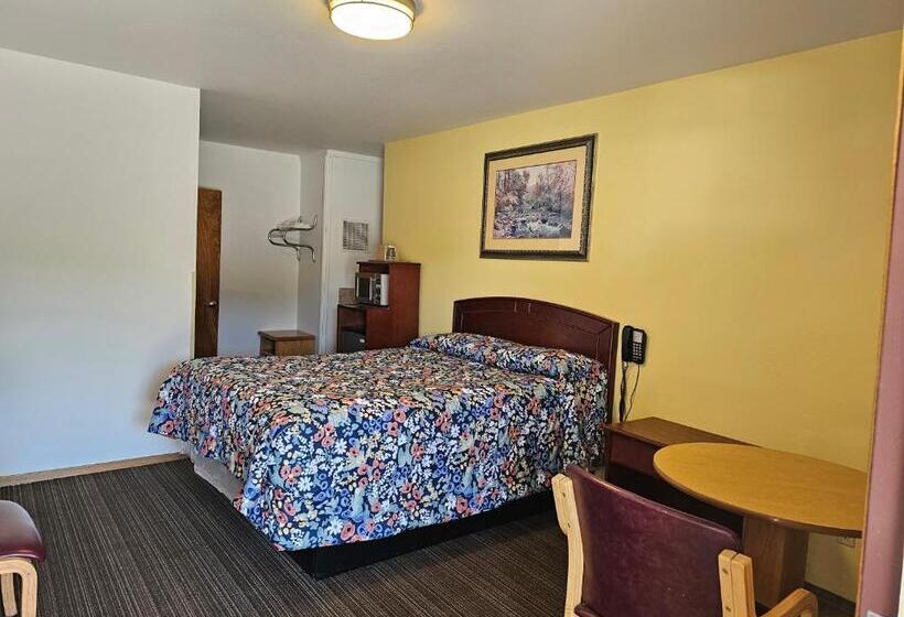 هتل Cle Elum Travelers Inn