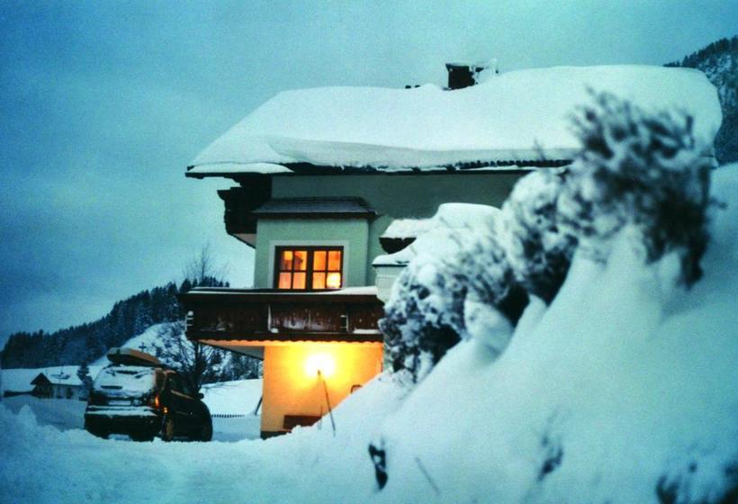 酒店 Ferienwohnung Hierzegger