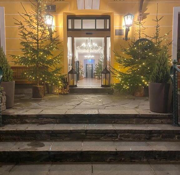 هتل Gasthof Post St. Martin Am Tgb