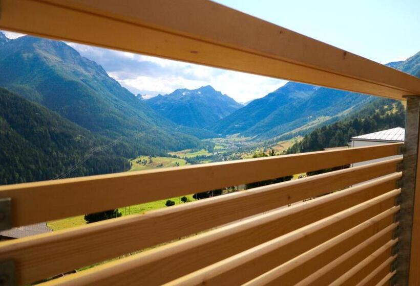 Отель Guarda Lodge