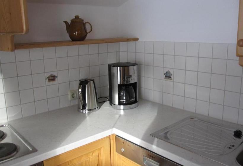هتل Haus Tirol