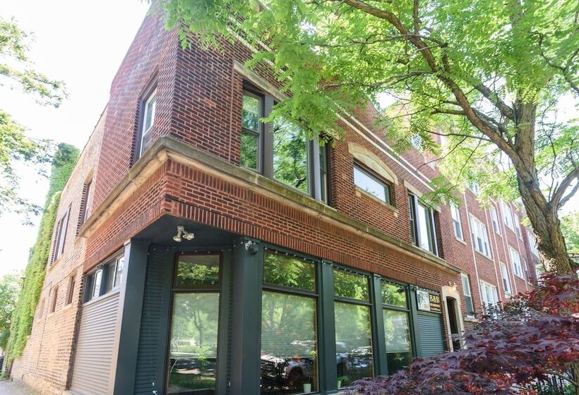 هتل House 5863  Chicago S Premier Bed And Breakfast