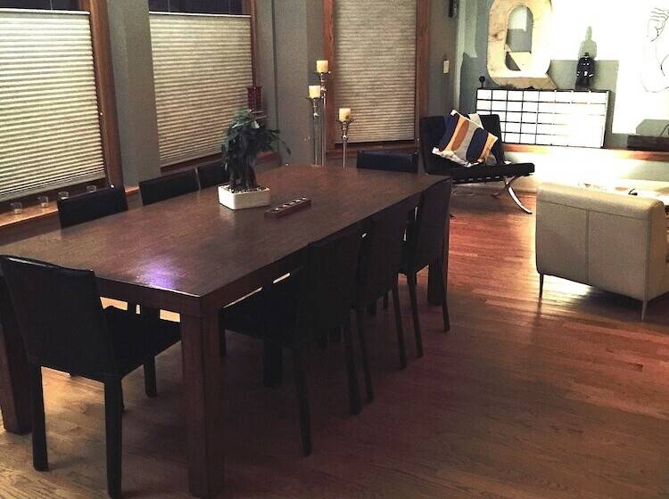 هتل House 5863  Chicago S Premier Bed And Breakfast