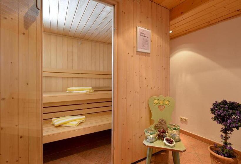 فندق Theresia Garni