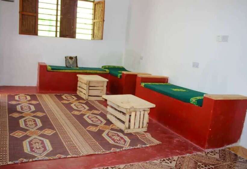 تختخواب و صبحانه Pamoja Beach Stays Hotel In Jambiani