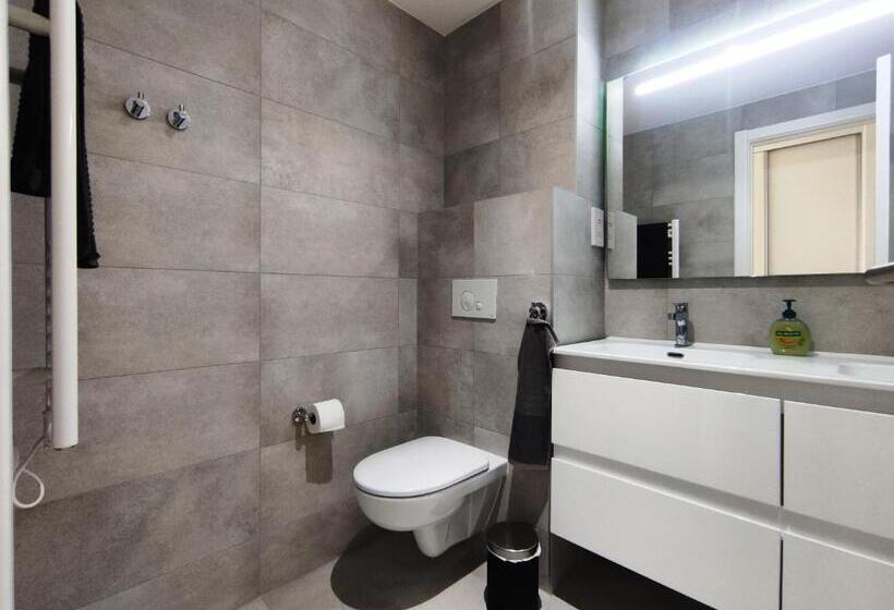 1010 E1 Apart