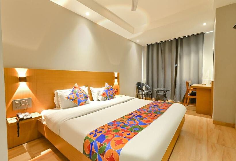 Fabhotel Penthouse