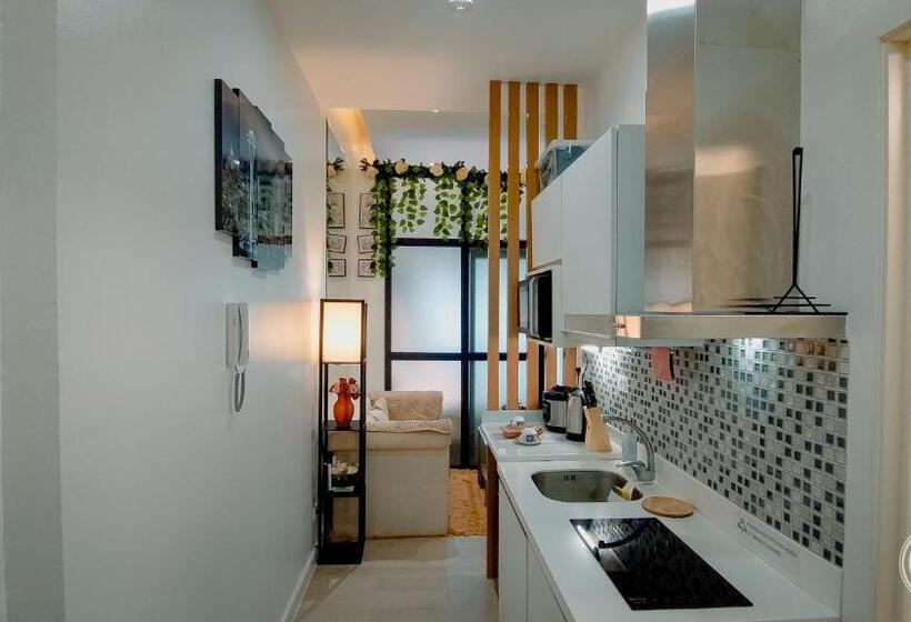 فندق Crissome Suite Azure North San Fernando Pampanga