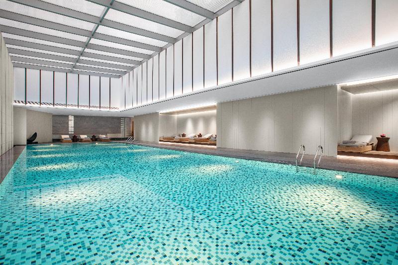 ホテル Crowne Plaza Jiangmen Binjiang, An Ihg