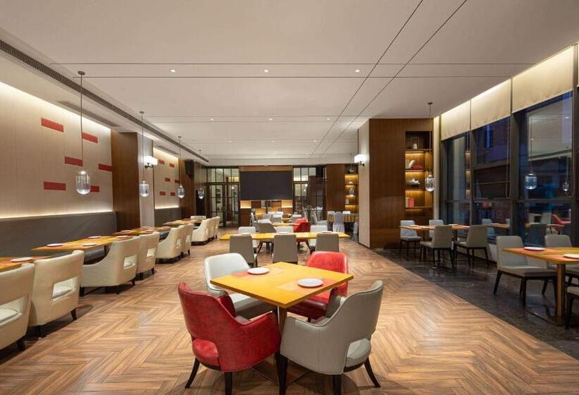 هتل Hawthorn By Wyndham Dali Erhai Park