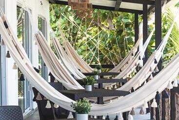 Lali Beach Hotel Boutique