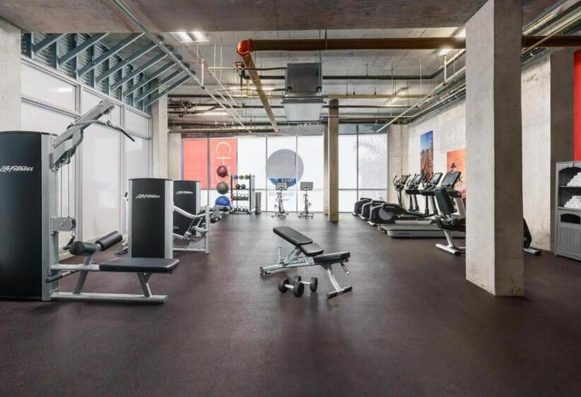 New! Beach Access With Rooftop Pool