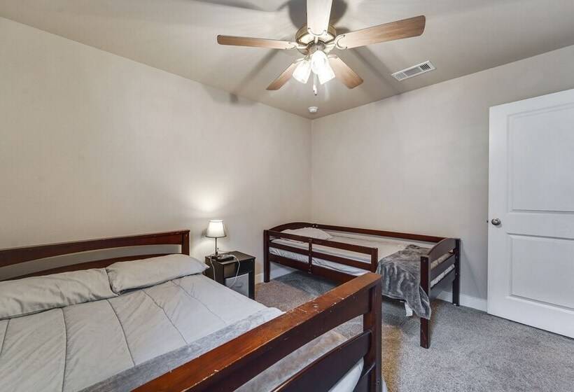 Pet Friendly Lubbock Home   10 Mi To Downtown