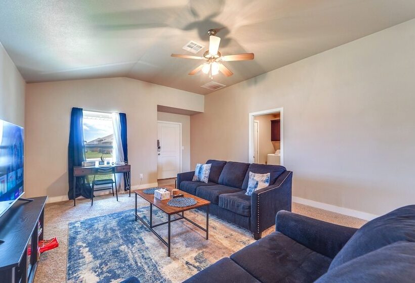 Pet Friendly Lubbock Home   10 Mi To Downtown