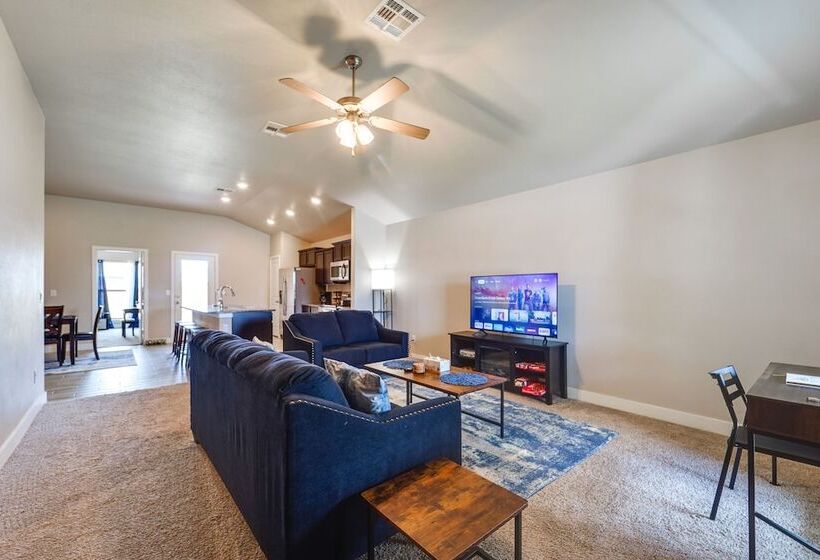 Pet Friendly Lubbock Home   10 Mi To Downtown