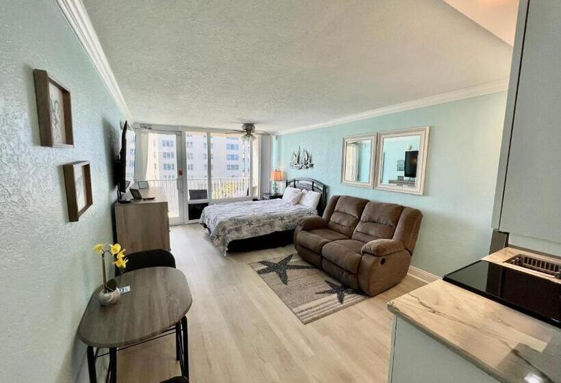 Pirates Cove 4th Floor Balcony Remodeled Condo