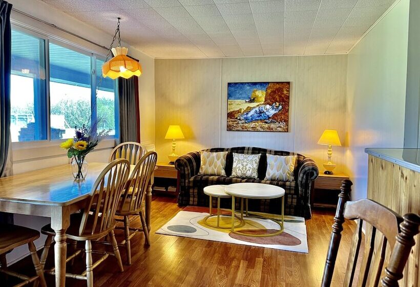 St Lawrence Motel