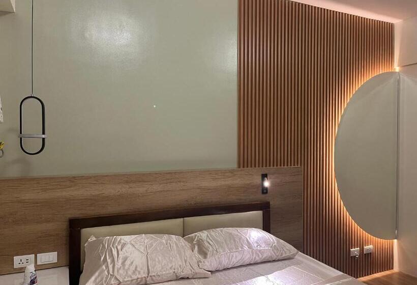 Aesthetic Functional Minimalist Space Sunvida Tower Sv1716