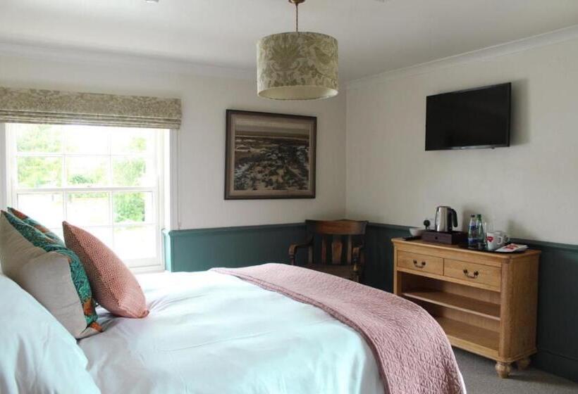 ユースホステル The George Inn St Mary Bourne