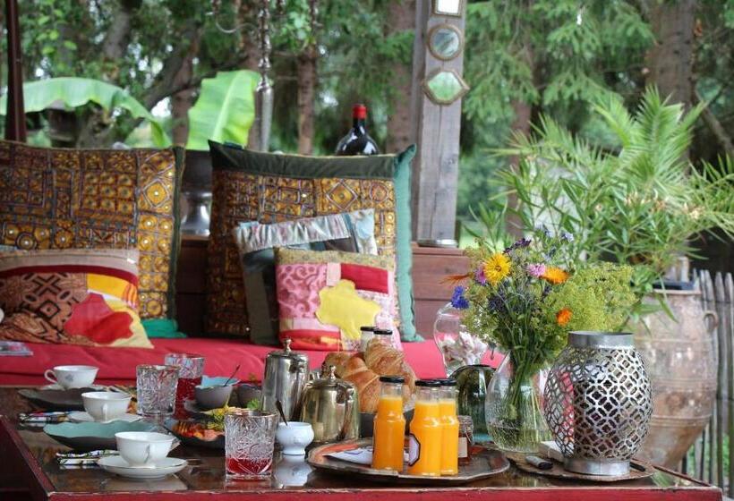 تختخواب و صبحانه De Tuinkamer