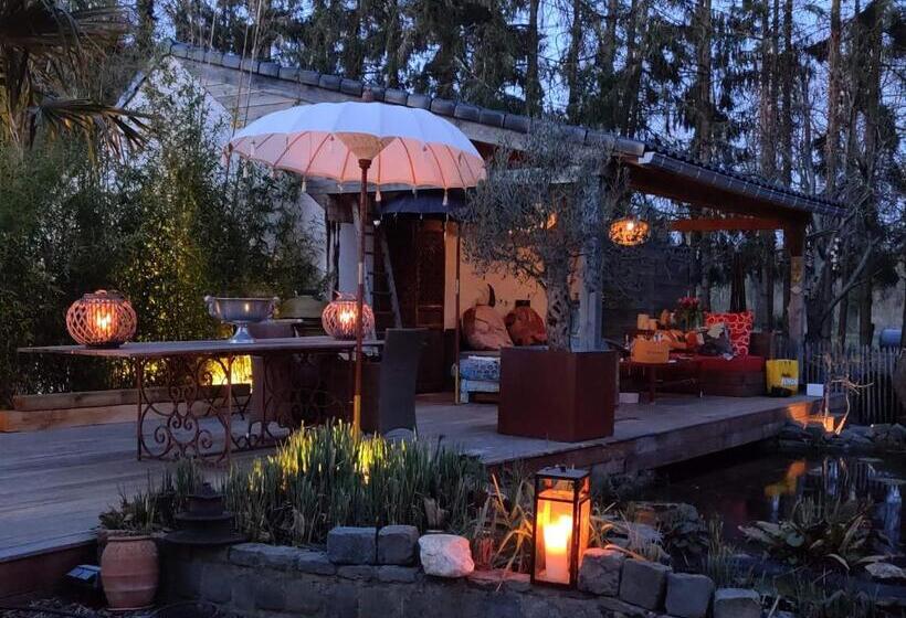 تختخواب و صبحانه De Tuinkamer