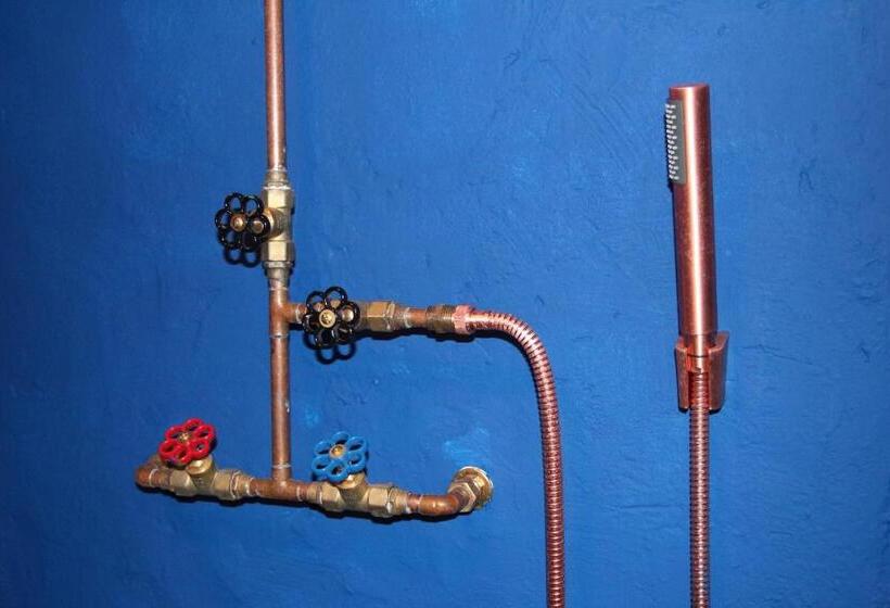 تختخواب و صبحانه De Tuinkamer