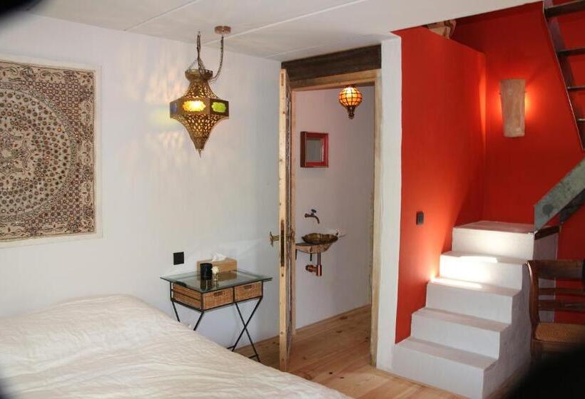 تختخواب و صبحانه De Tuinkamer