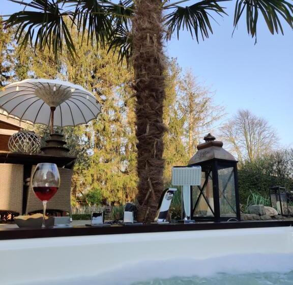 تختخواب و صبحانه De Tuinkamer