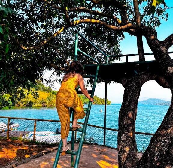 مبيت وإفطار Lakeview Resort Near Lavasa By Maharashtra Camper’s