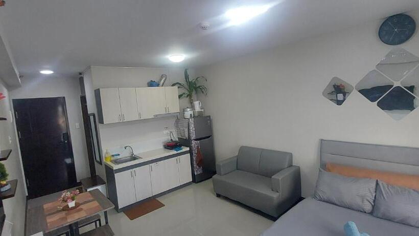 Dracarys Place 2 Condo With Balcony Unlimited Wifi Lapulapu City View