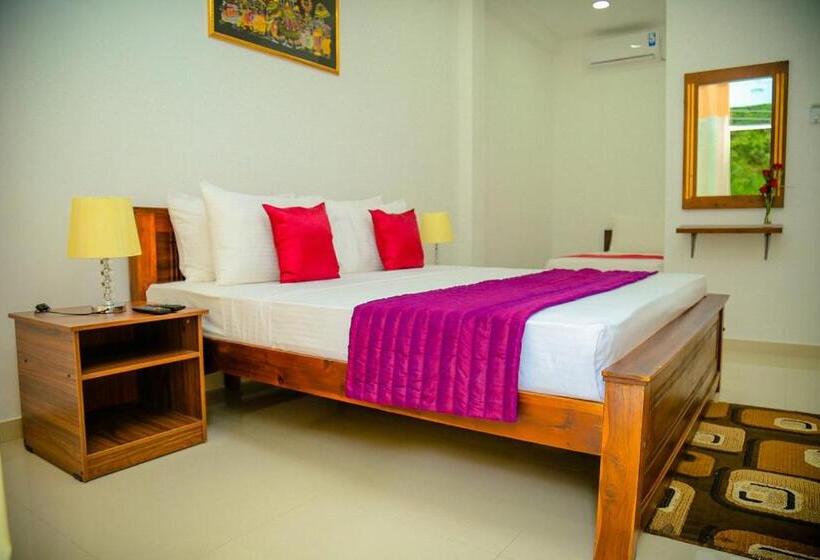 בית מלון כפרי Eco Resort Kandy