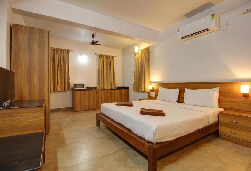 هتل Grand Royale Suites Benaulin Goa