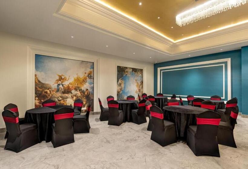 فندق Lakshya Inn