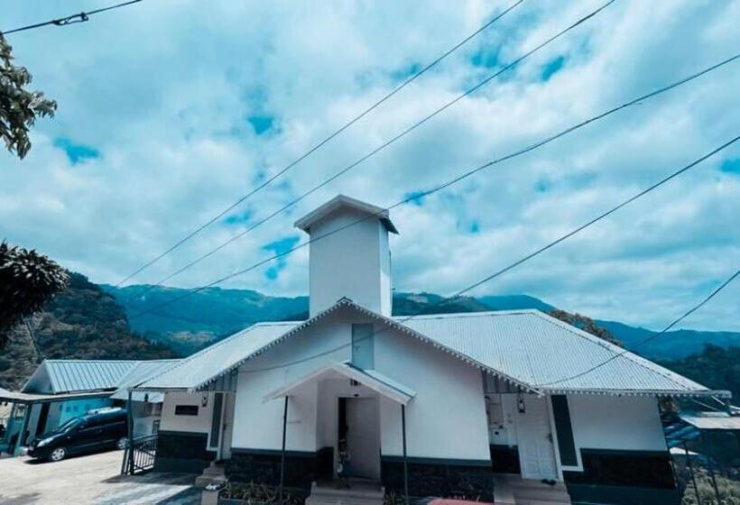 Memmsta Hotels   Munnar