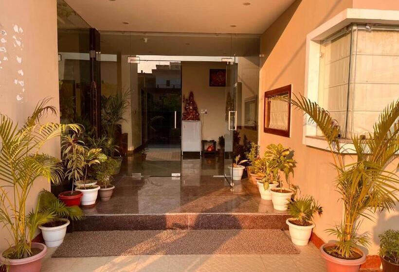 בית מלון כפרי Olive Vault, Most Awarded Property In Haridwar