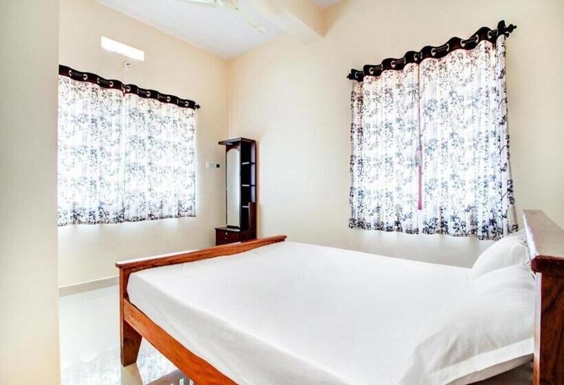ホテル Staymaker Sri Annapoorneshwari Residency