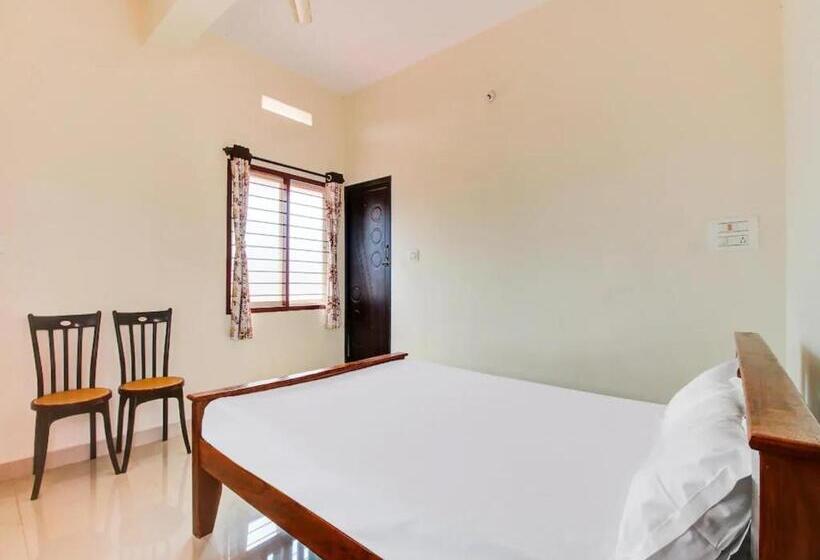 ホテル Staymaker Sri Annapoorneshwari Residency