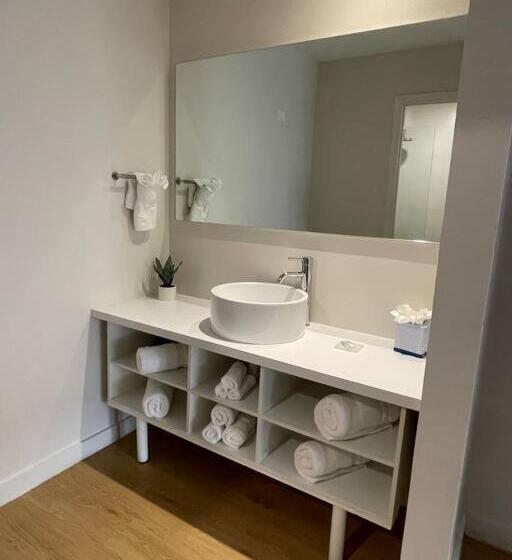 Newly Renovated Room In Cozy Hotel Near Disney 2