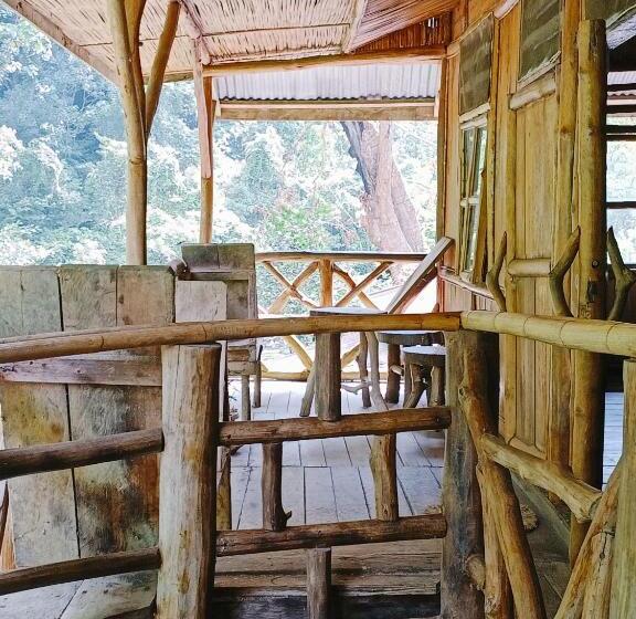 پانسیون Back To Nature Ecotourism