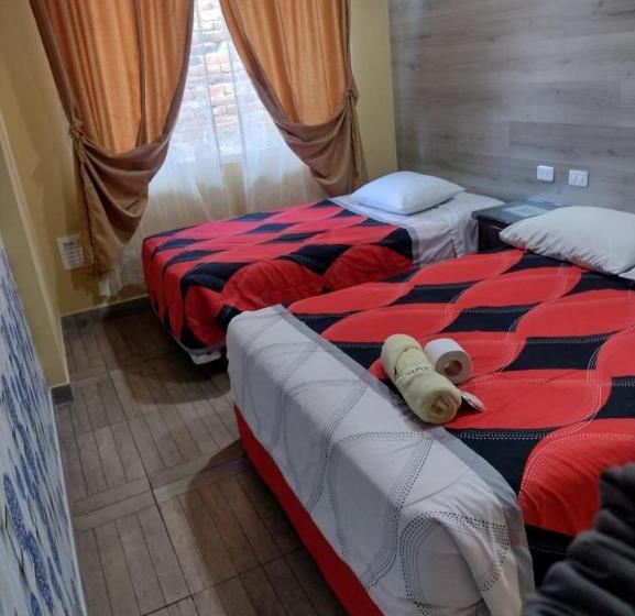 پانسیون Hospedaje Yacucalle