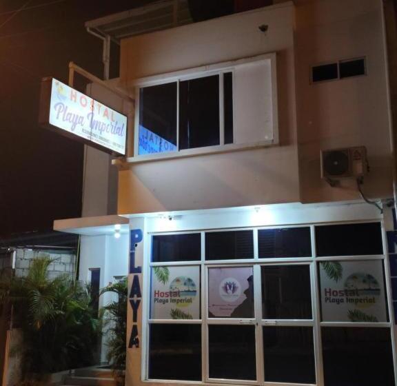 پانسیون Hostal Playa Imperial Manta