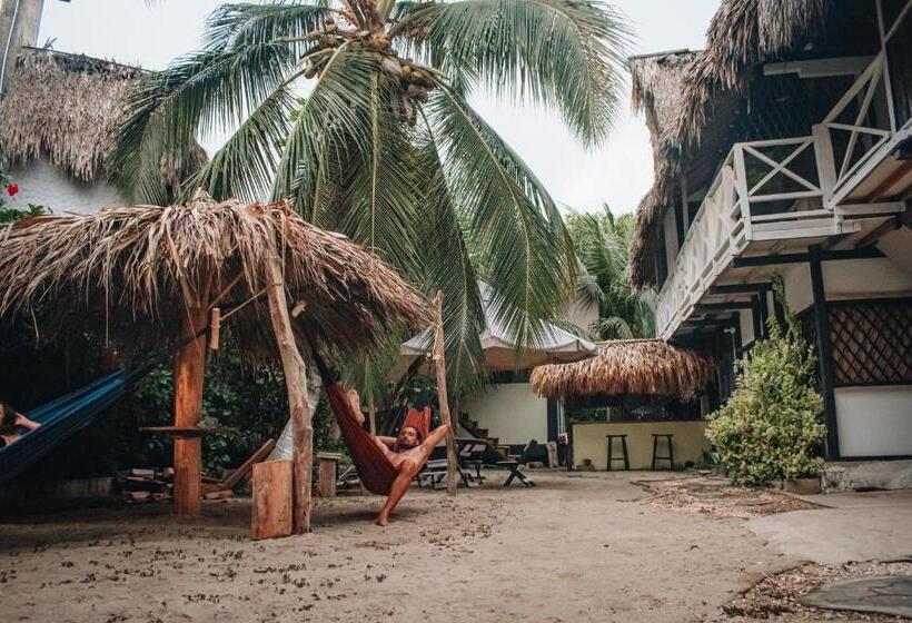 پانسیون Palenque Beach House