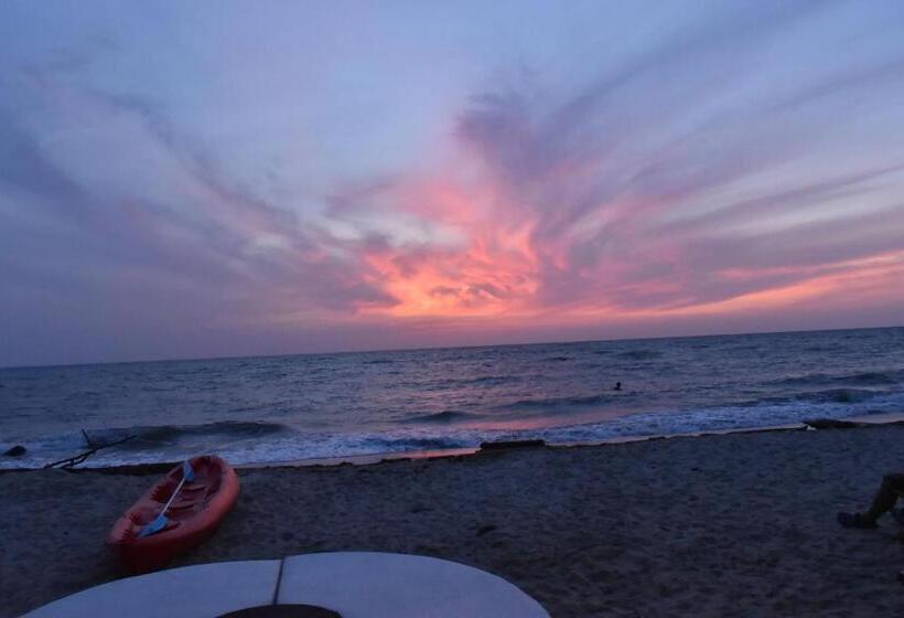پانسیون Palenque Beach House