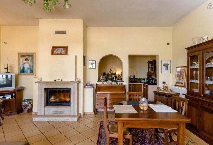 بنسيون Room In Villa   Room In The Hills With Garden And Sea View