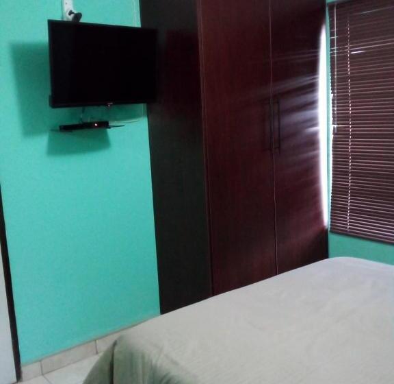 פנסיון The Good Life Royal Guest House