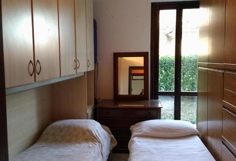 膳宿费 Villetta Rossini Appartamento Da Condividere Con Me Luciano Servizio Ospiti Taxi Driver Navetta No W