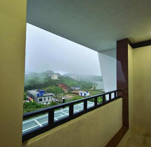 리조트 Rock Lake Villa