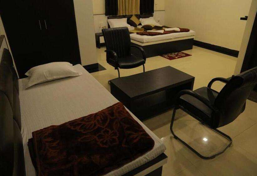 Venus Hotel 5 Minute Walking Distance From Dargah