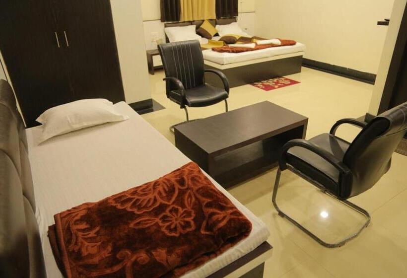 Venus Hotel 5 Minute Walking Distance From Dargah