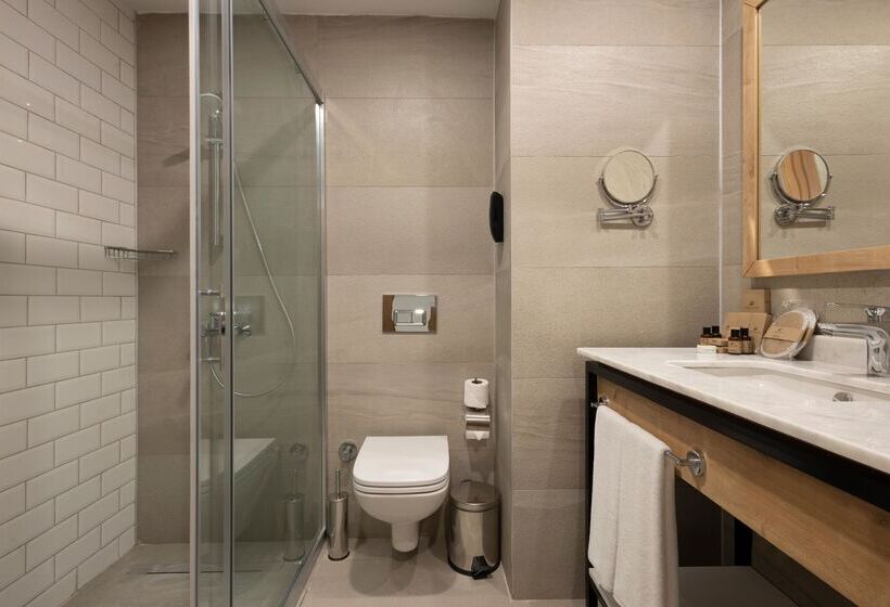 Arcanus Hotels Trendline Side